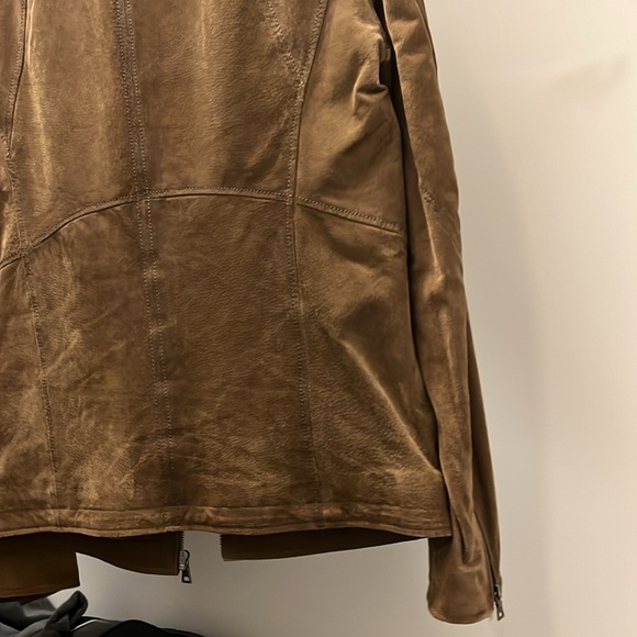 Brown leather jacket - Danier - EUC - Picture 8 of 13